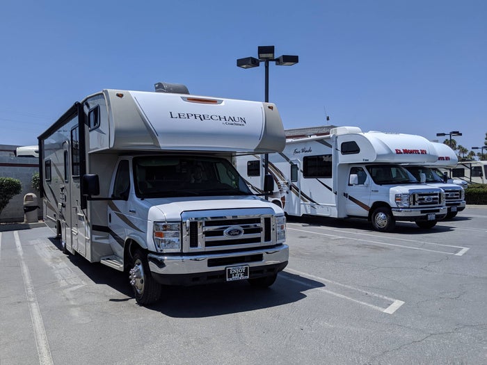 El Monte Coachman Leprechaun RV rental