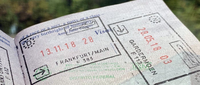 passport-stamp-zh-700