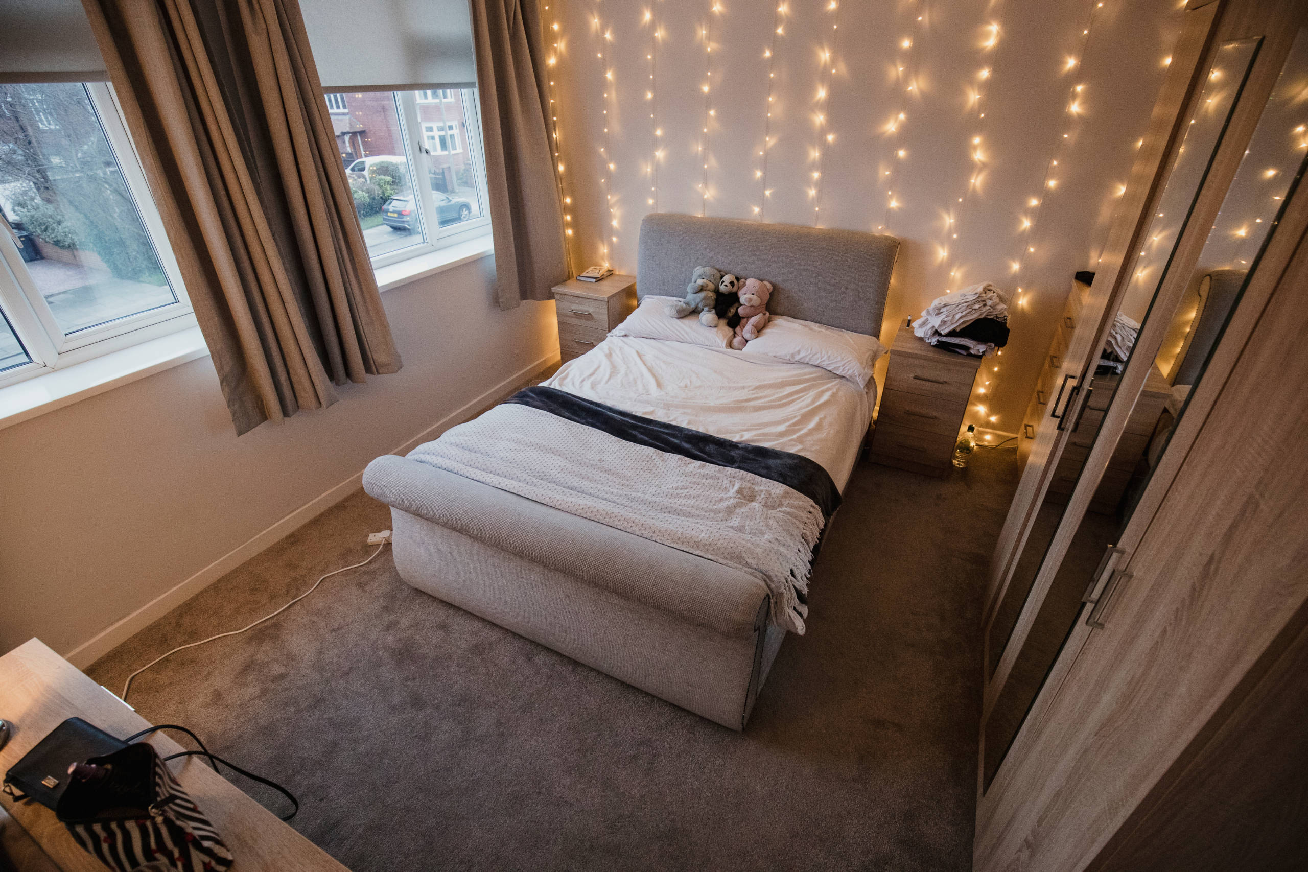 Your campus decor could help you score a free flight — here's how - The  Points Guy
