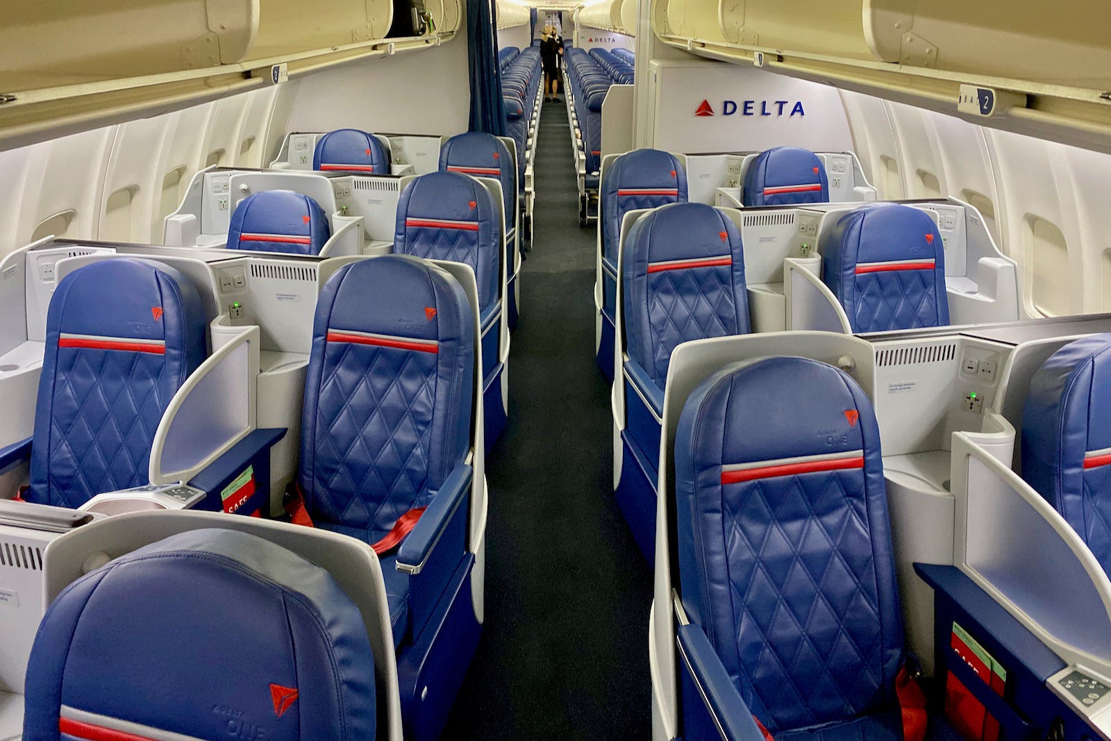 Delta drops lie-flats from NYC to San Diego, leaving JetBlue as only luxe option