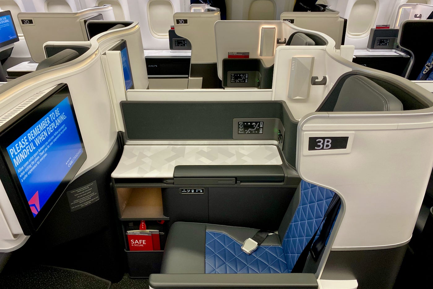 How I upgraded to Delta One on a flight to Paris — The Points Guy