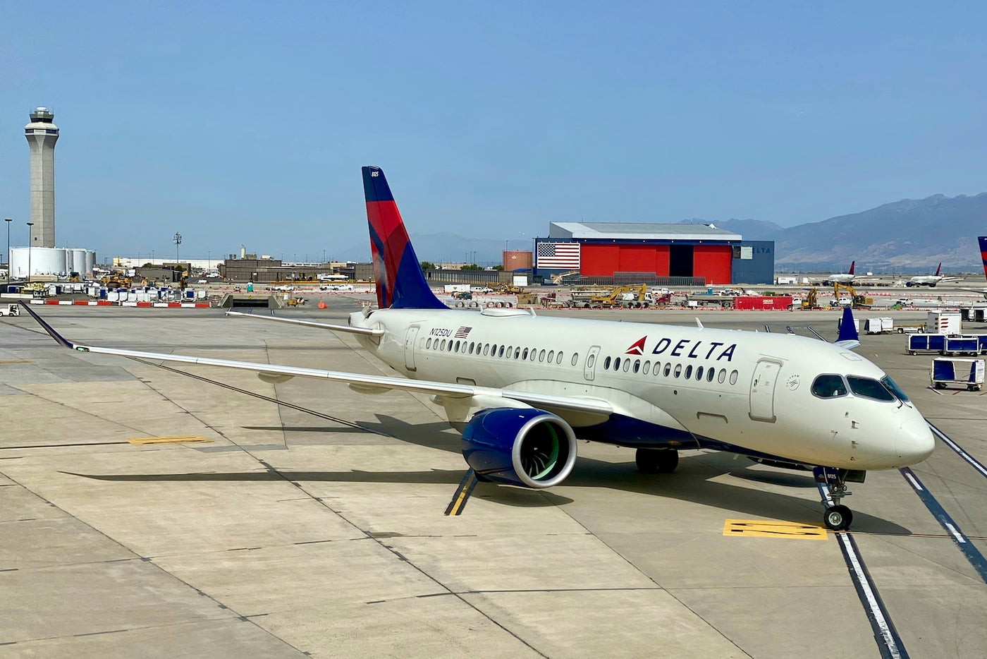 the-complete-guide-to-earning-delta-skymiles-the-points-guy