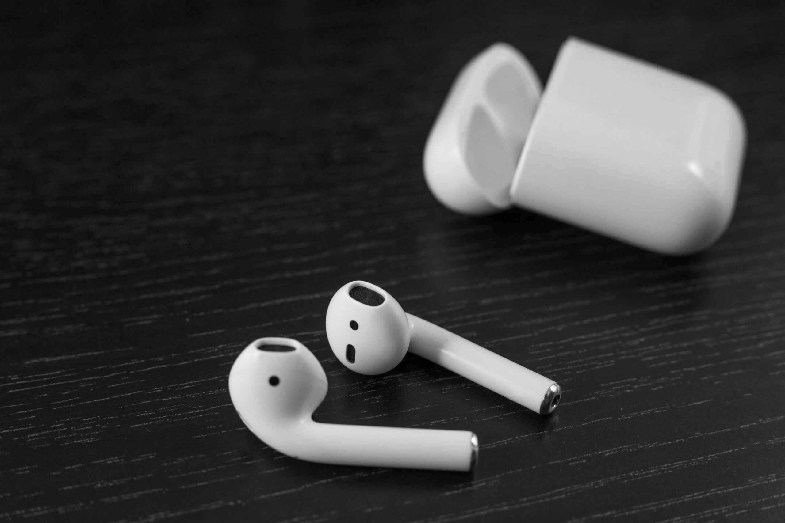 Apple airpods wireless headphones