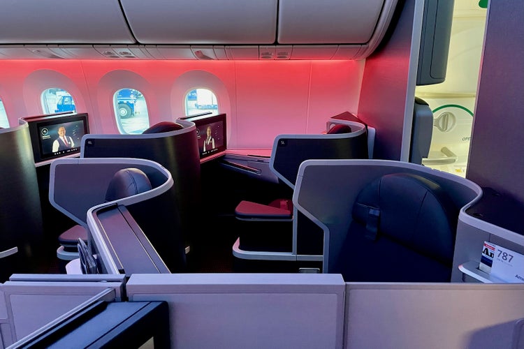 First look: American’s new and improved 787-8 Dreamliner - The Points Guy