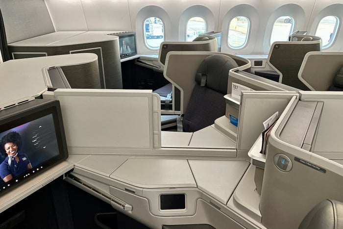 First look: American’s new and improved 787-8 Dreamliner