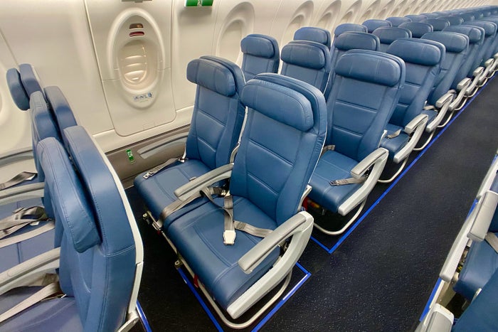 Here's why you'll love Delta's brand-new Airbus A220-300