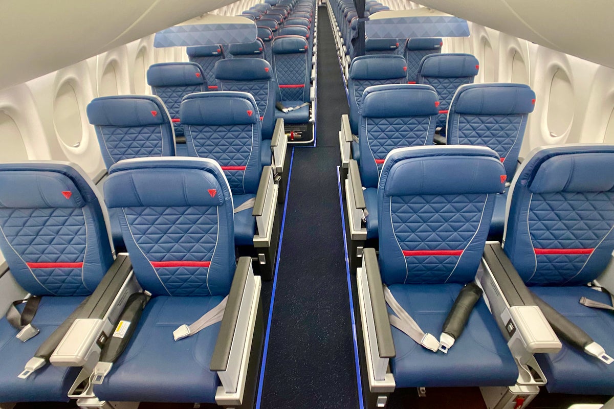 Here S Why You Ll Love Delta S Brand New Airbus A220 300 The Points Guy