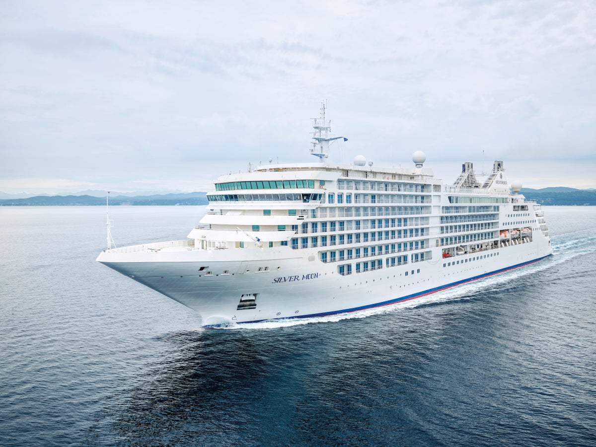 during january luxury cruise lines incurs