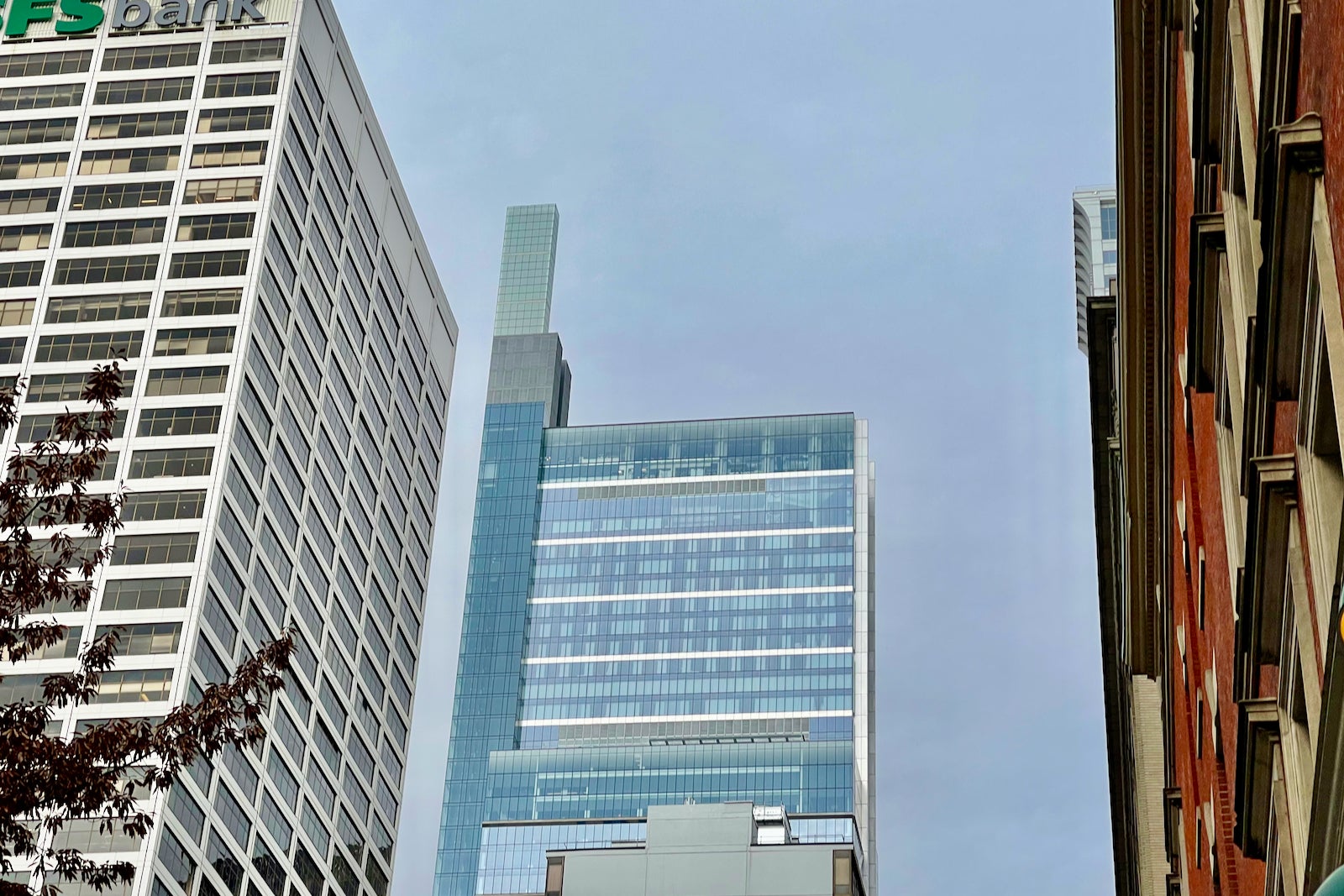 l20ynrhvozg vm https thepointsguy com news four seasons philadelphia amp