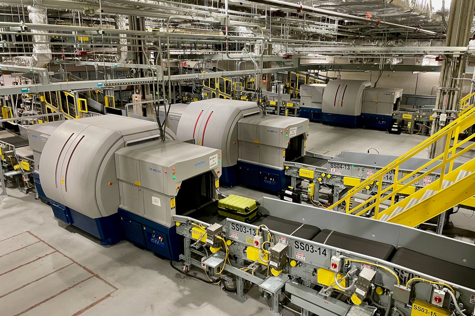 Behind the scenes LaGuardia’s massive baggage handling system The