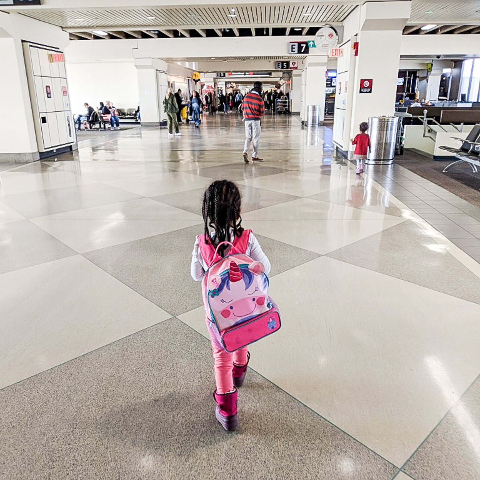 Toys on a Plane Entertaining 3 Kids Under 5 at 35,000 Feet The