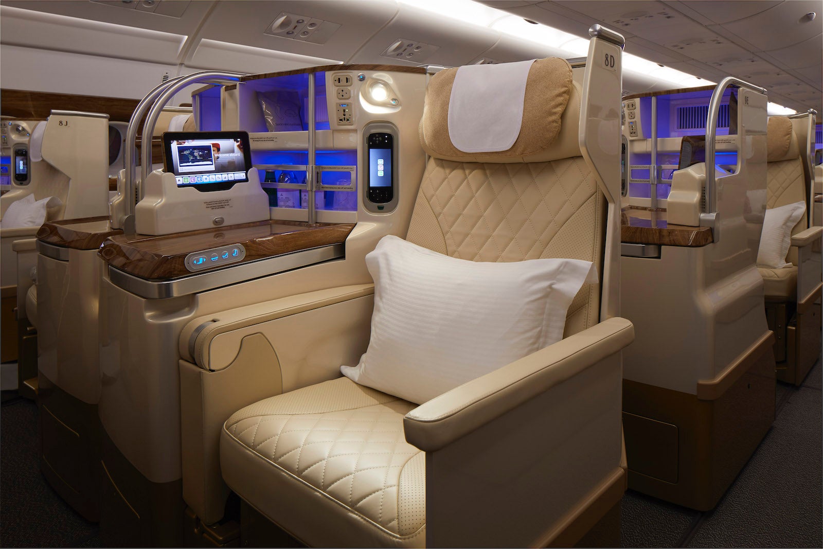 Book Emirates business class to Europe for 90,000 miles round-trip