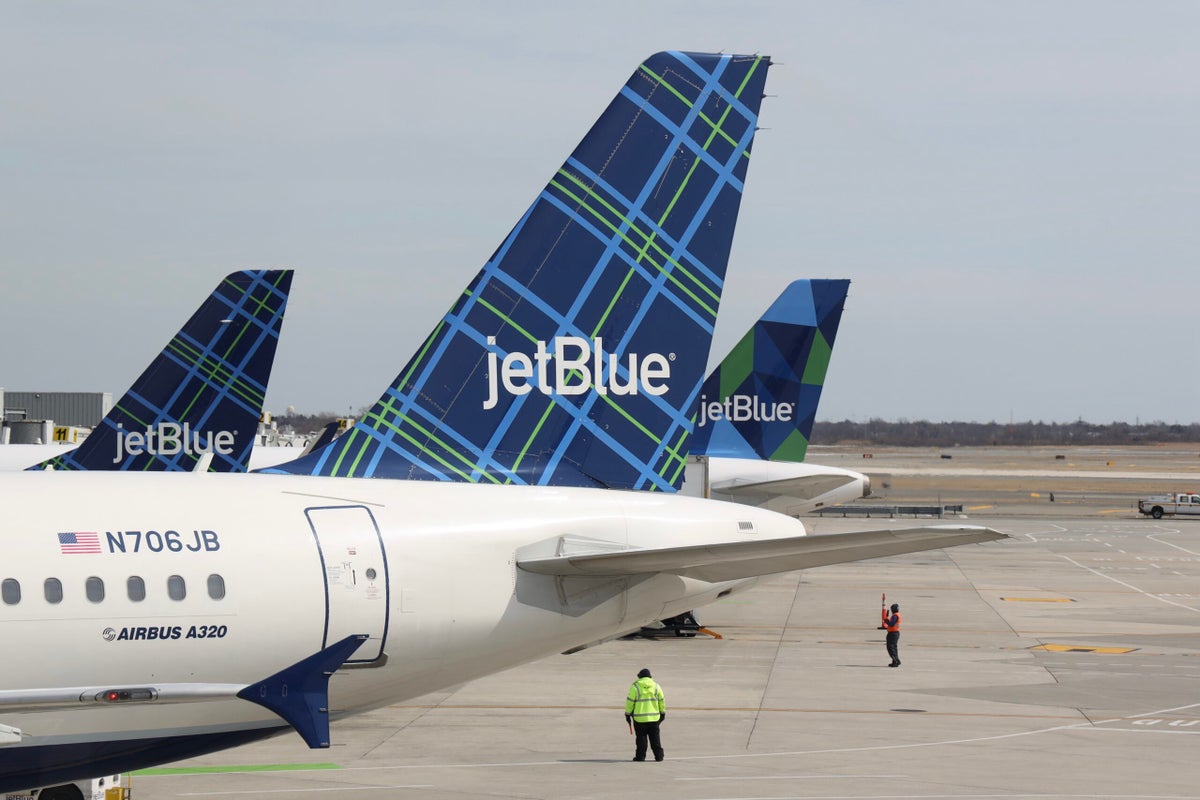 jetblue-plus-card-vs-jetblue-business-card-the-points-guy