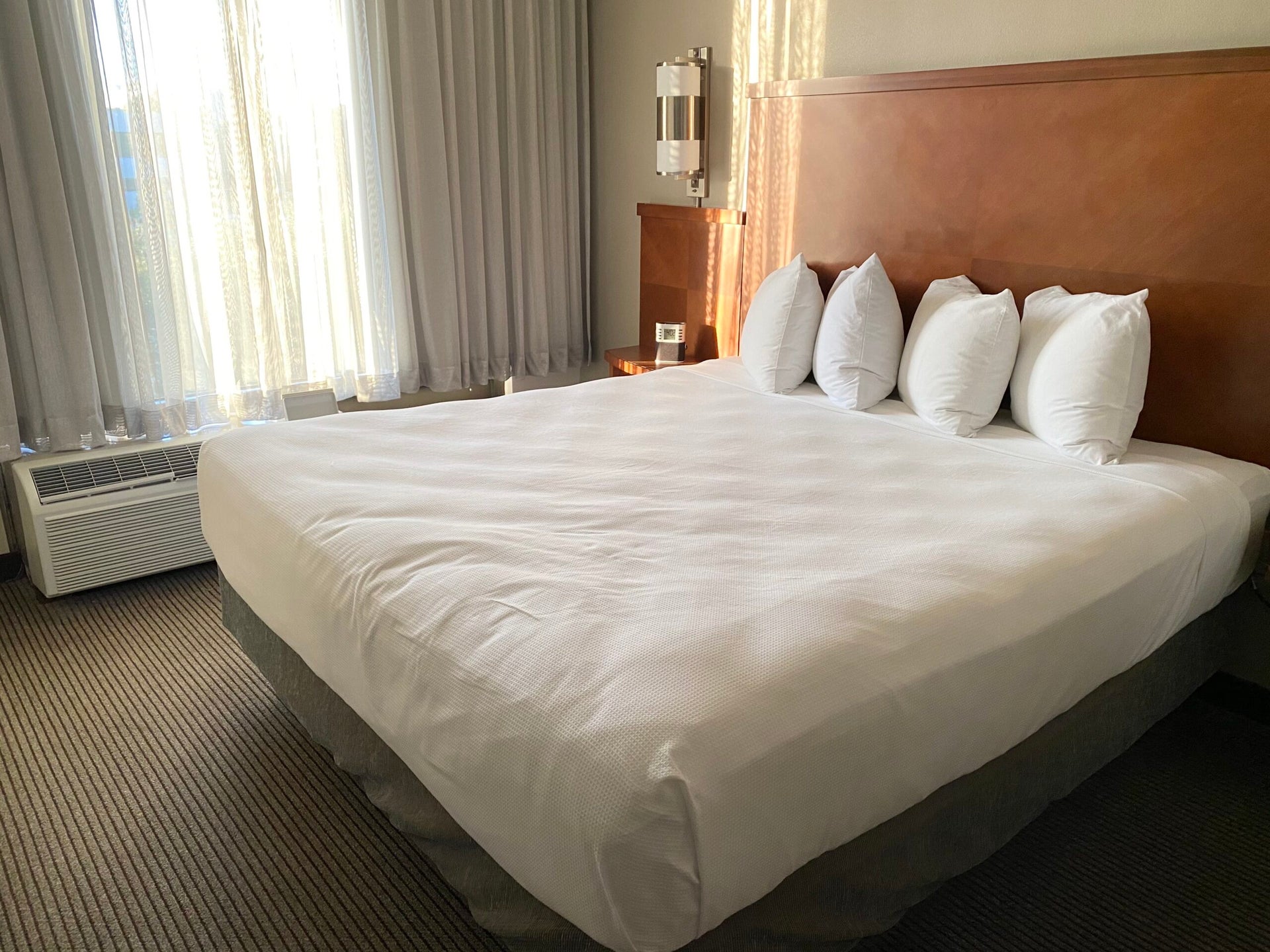 How I’m earning two years of rewarding top-tier Hyatt elite status ...