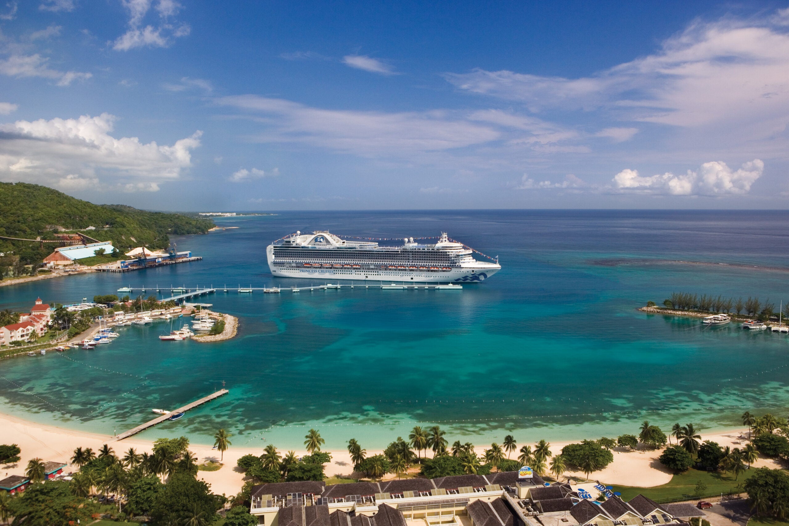 Воды карибских островов. Карибское море курорты винусэлла. Очо Риос Ямайка достопримечательности. Атлантический океан Карибы. Карибы сент Винсент.
