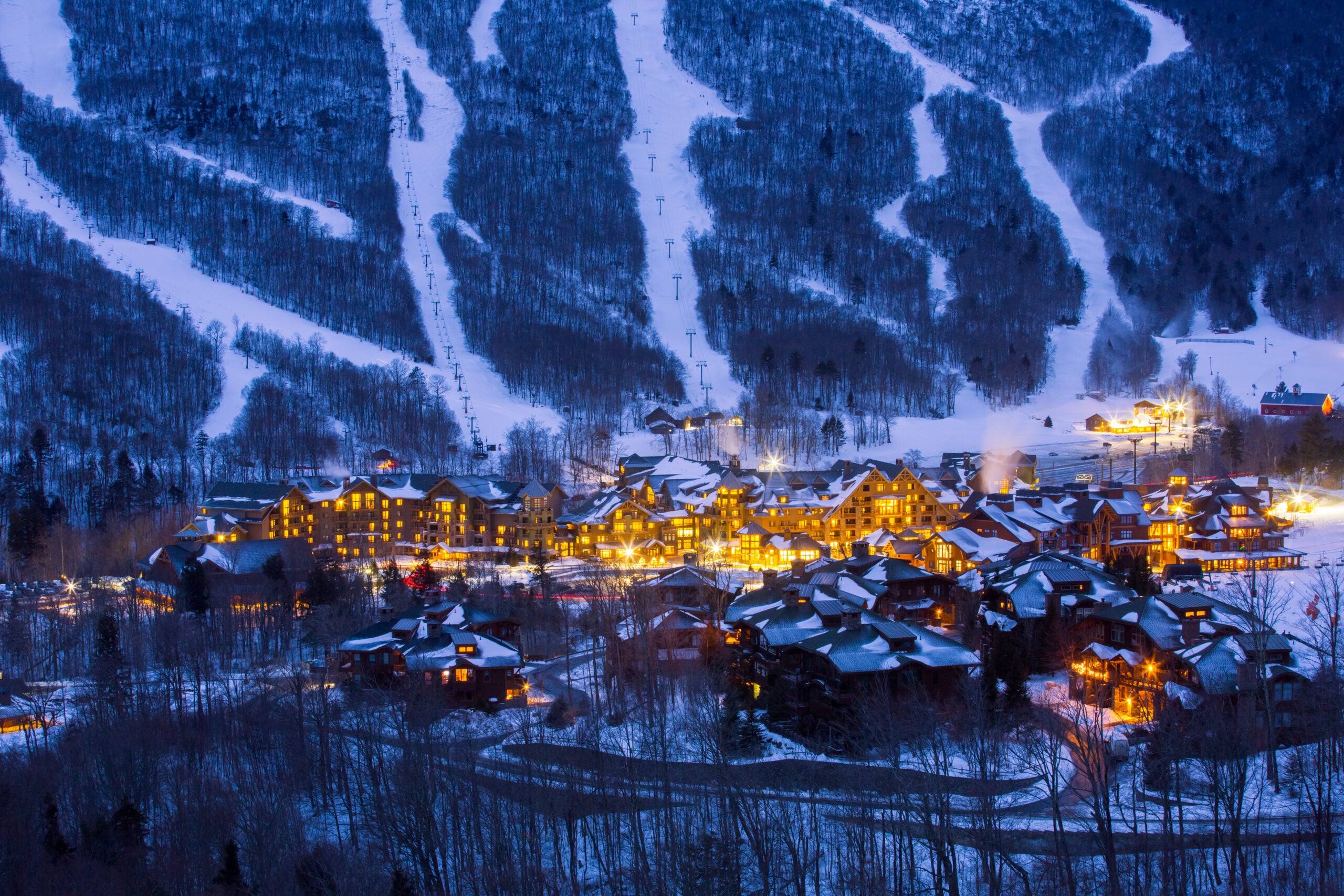 17 of the best ski towns in the US