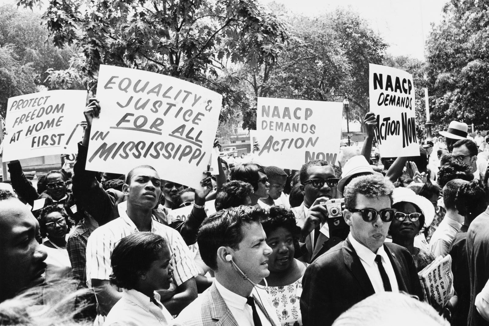 Civil rights and the 1950s: crash course us history #39