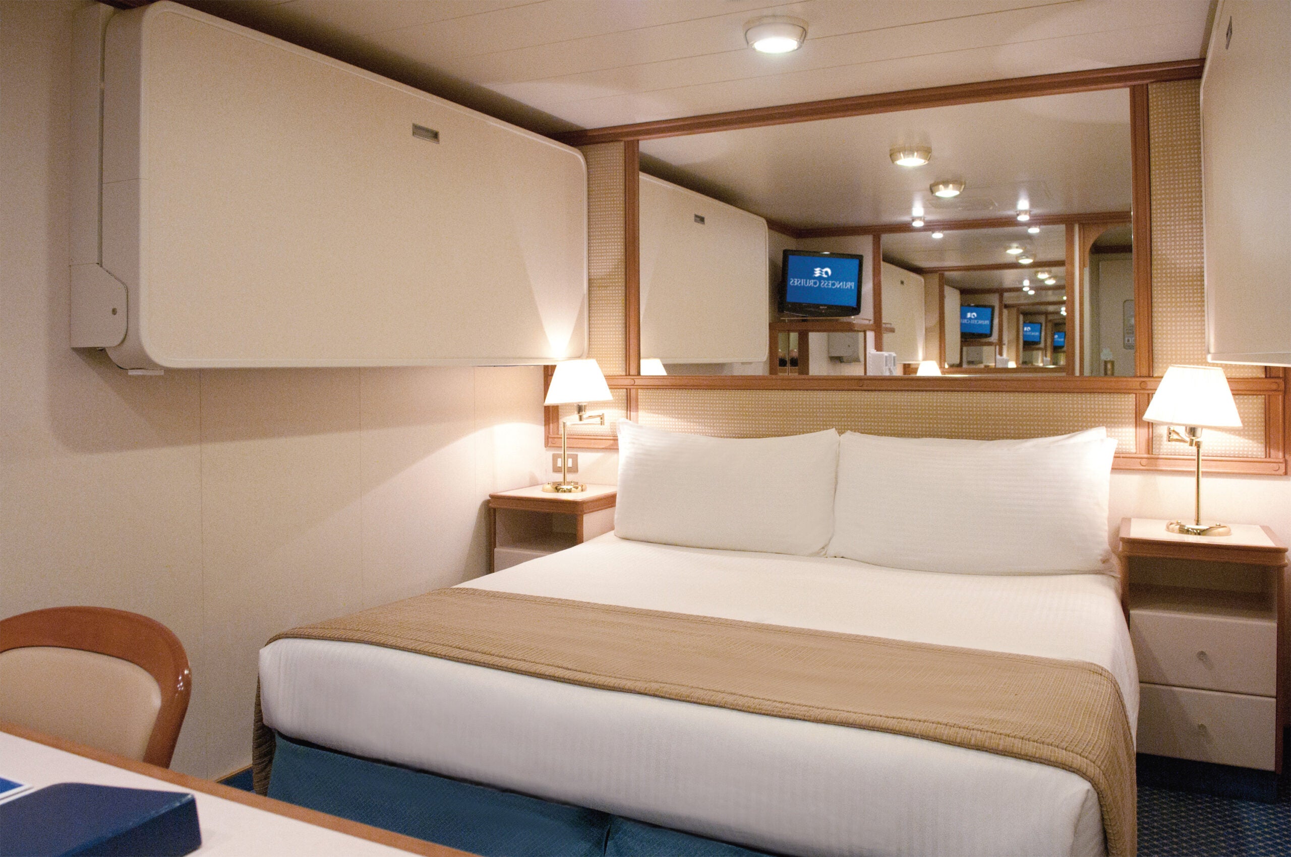 I stayed in a windowless cabin onboard Carnival Celebration that cost  $1,900 — here's what my inside stateroom looked like