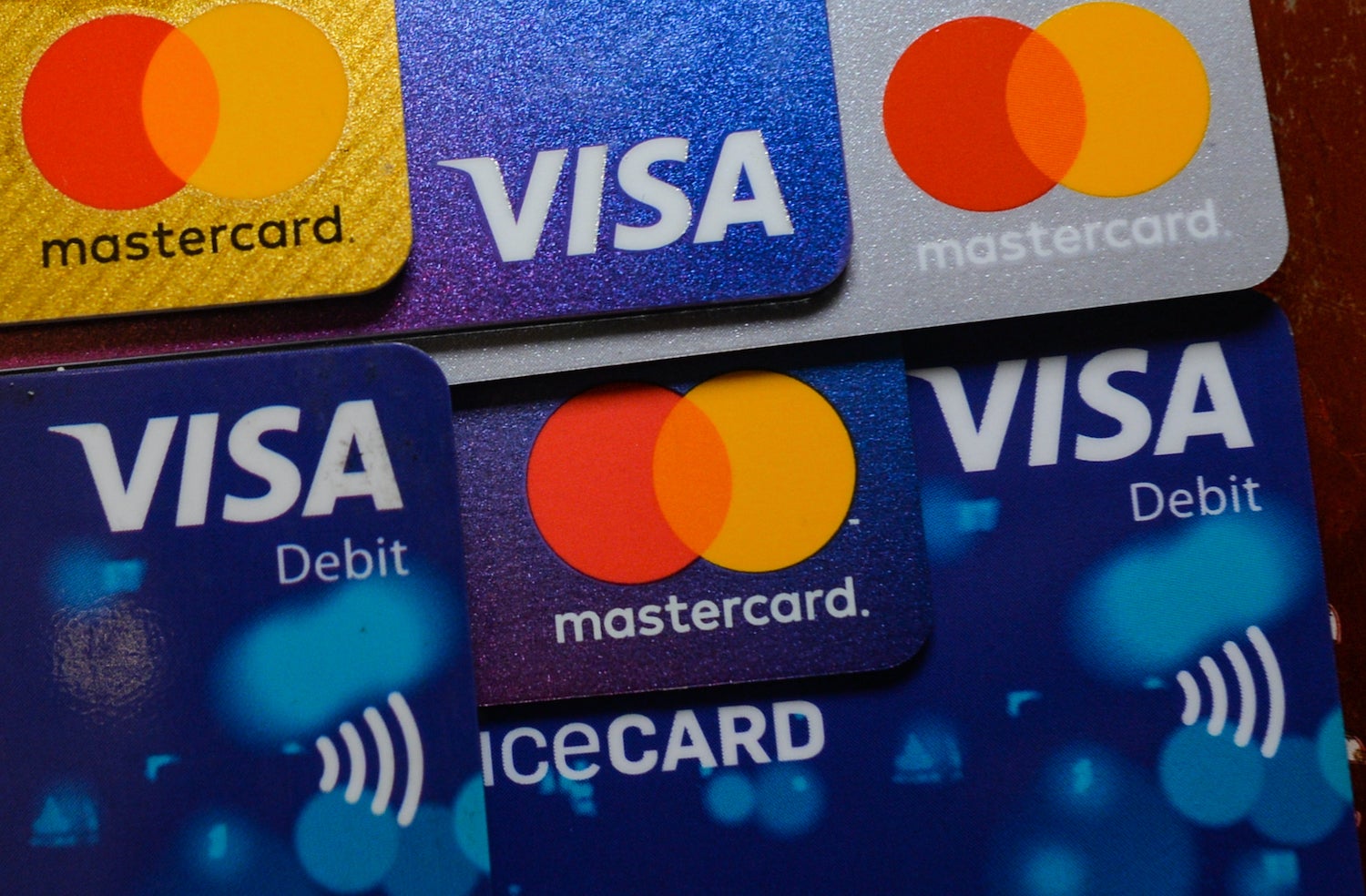 Comparing Visa Signature and World Elite Mastercard benefits - The