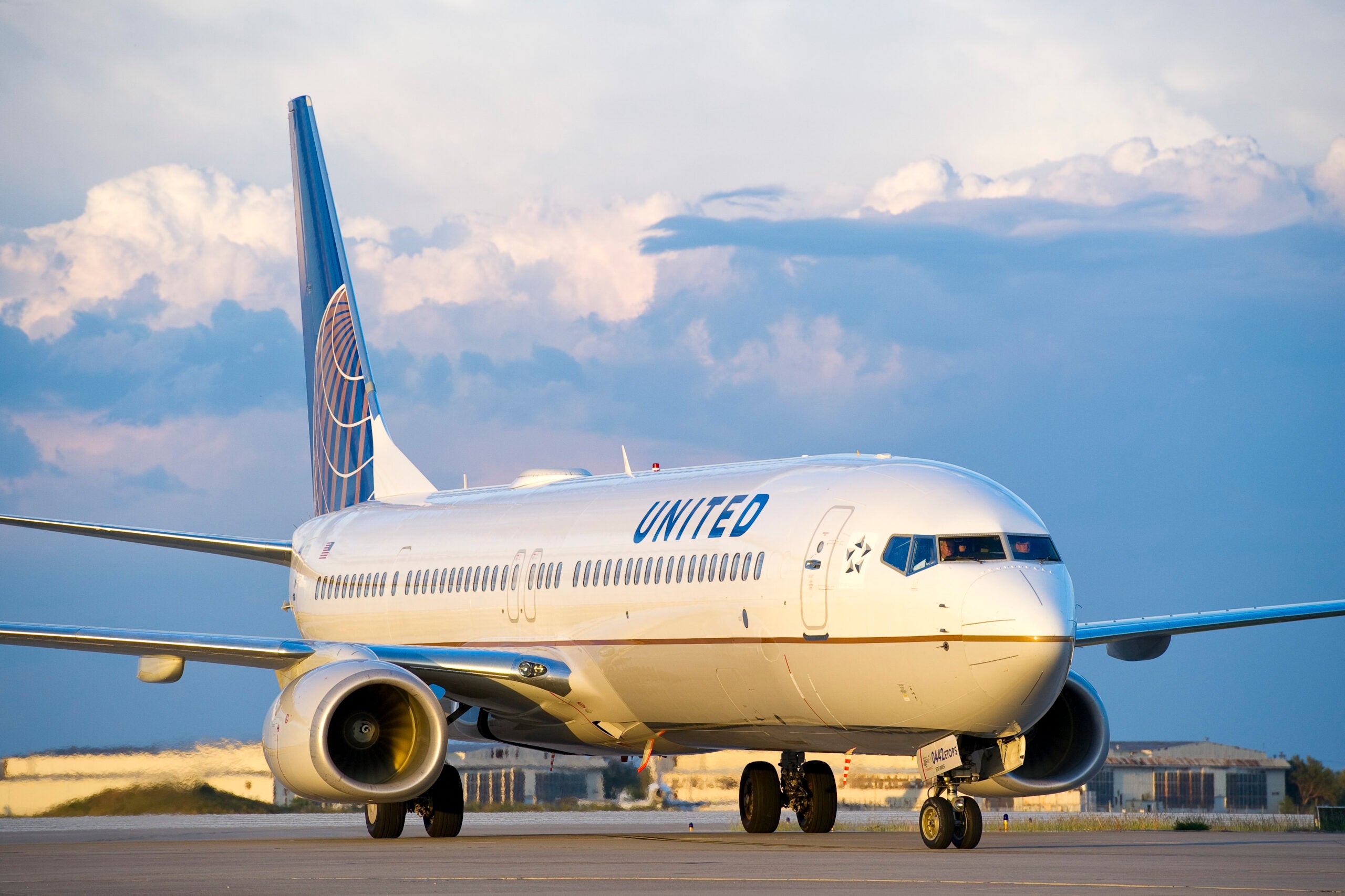 United to open new pilot bases for 1st time in more than 20 years, adding Las Ve..