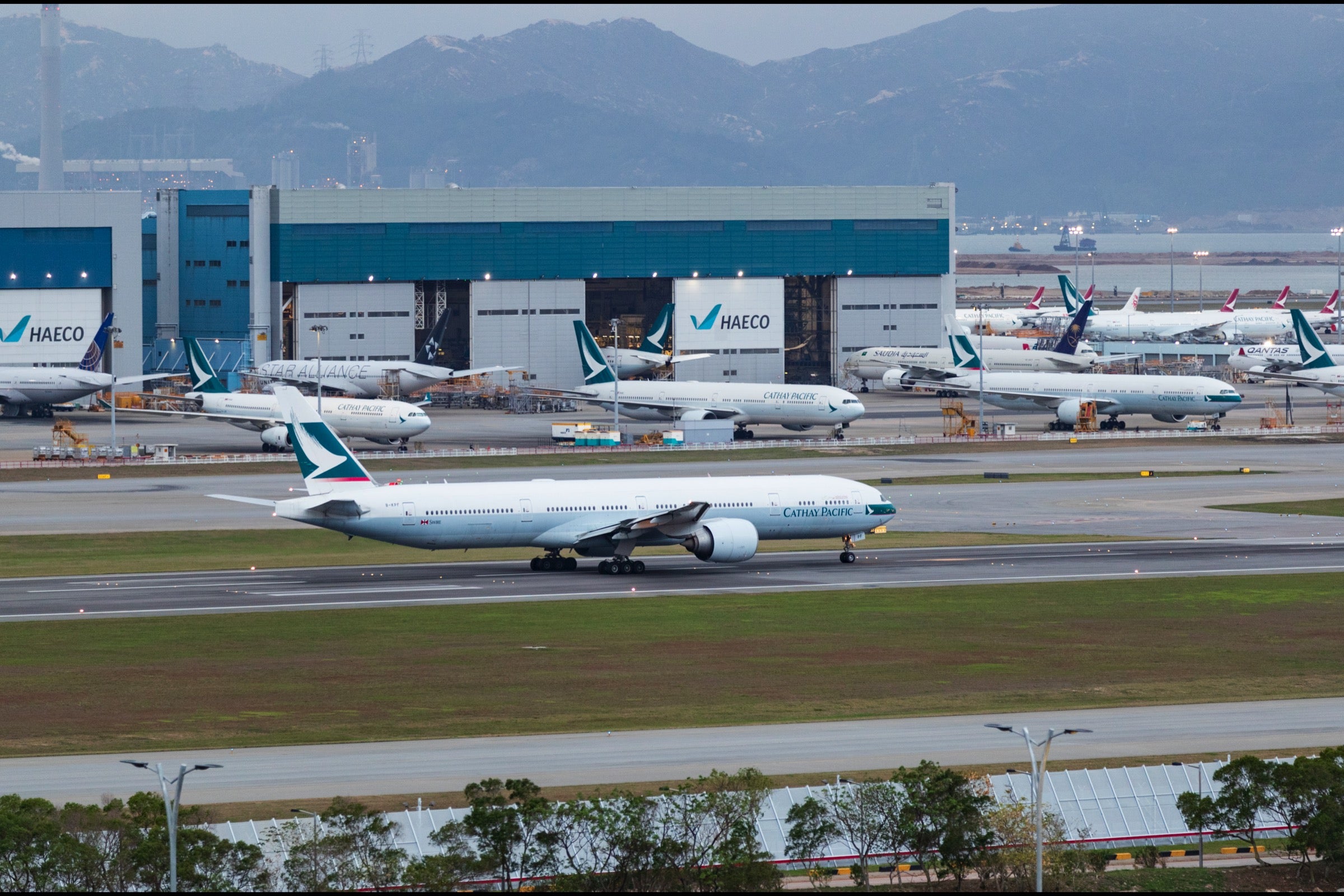 Cathay Pacific 777 at Hong Kong Airport