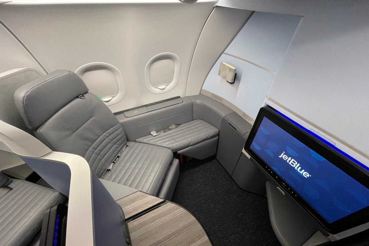 Take a tour of JetBlue's brand-new A321neo Mint business class - The ...