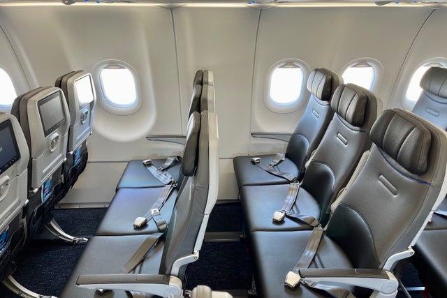 Touring JetBlue’s new coach cabin on the Airbus A321neo - The Points Guy