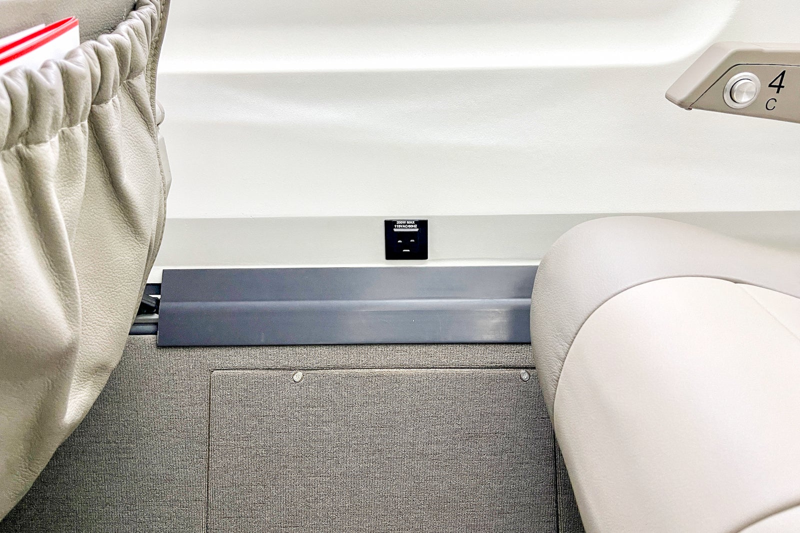 Behind the scenes Touring JSX's ultraspacious 11configured jet