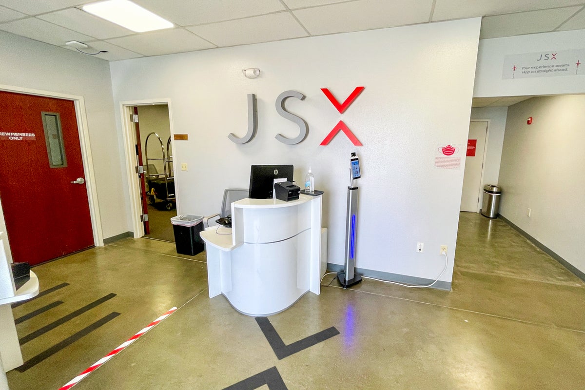 Flying JSX's new route to LAX - The Points Guy
