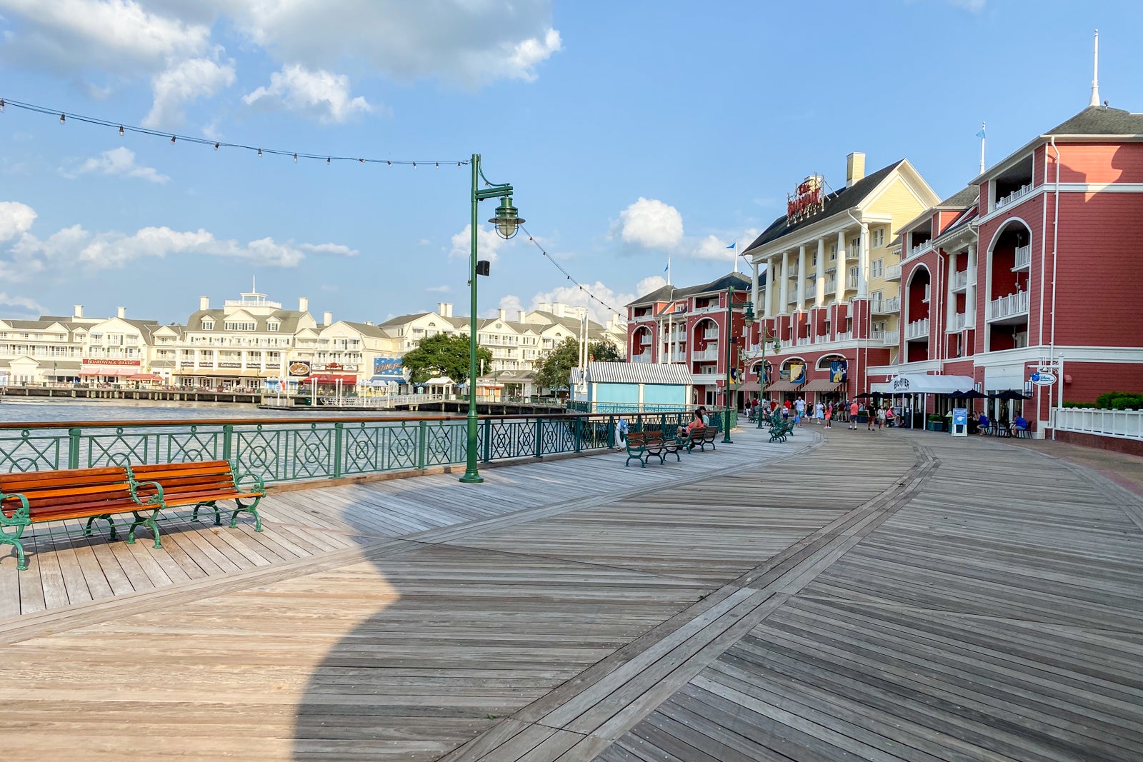 do yacht club and beach club share a pool