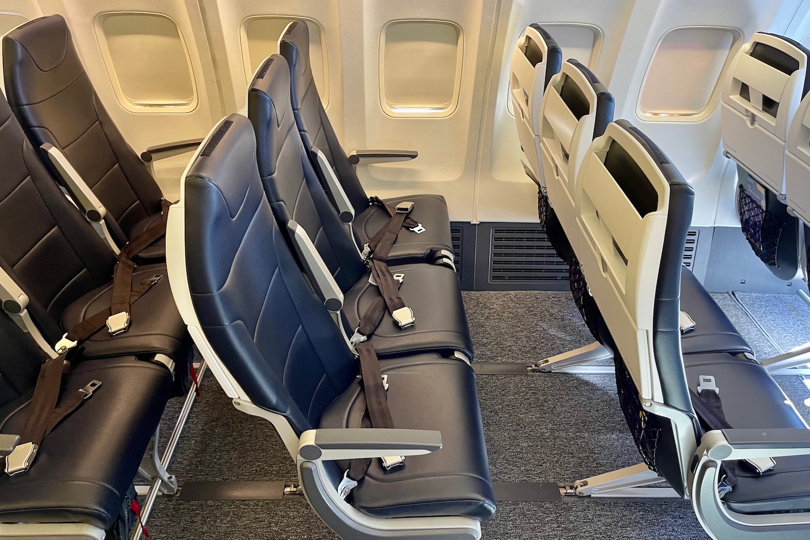 First look inside Avelo's Boeing 737800, and where to sit The Points Guy