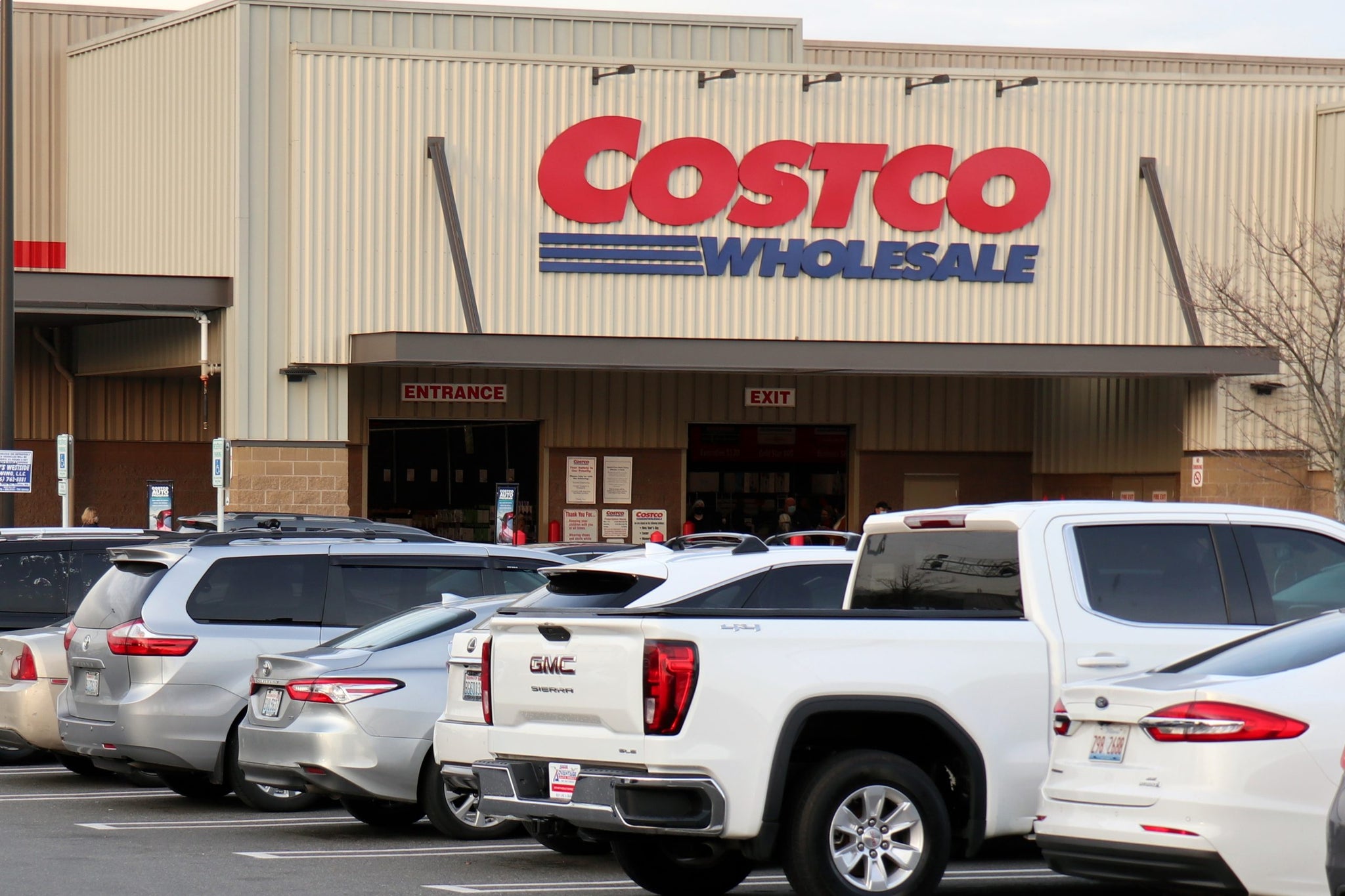 Costco lovers Consider the Costco Anywhere Visa Card by Citi The