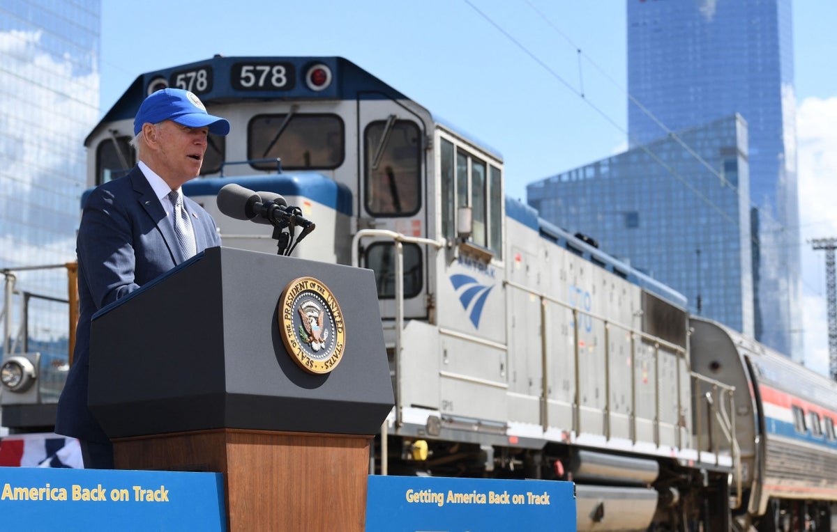Breaking President Biden celebrates 50 years of Amtrak with(00)