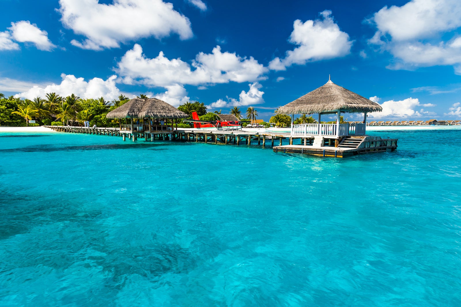 A new travel incentive Maldives to offer vaccine shots to lure