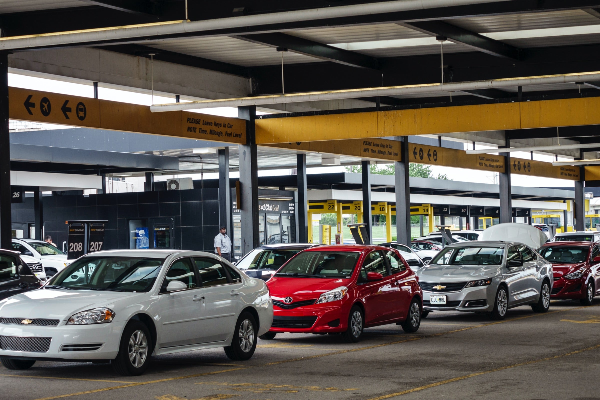 7 secrets to book a rental car even when the destination is