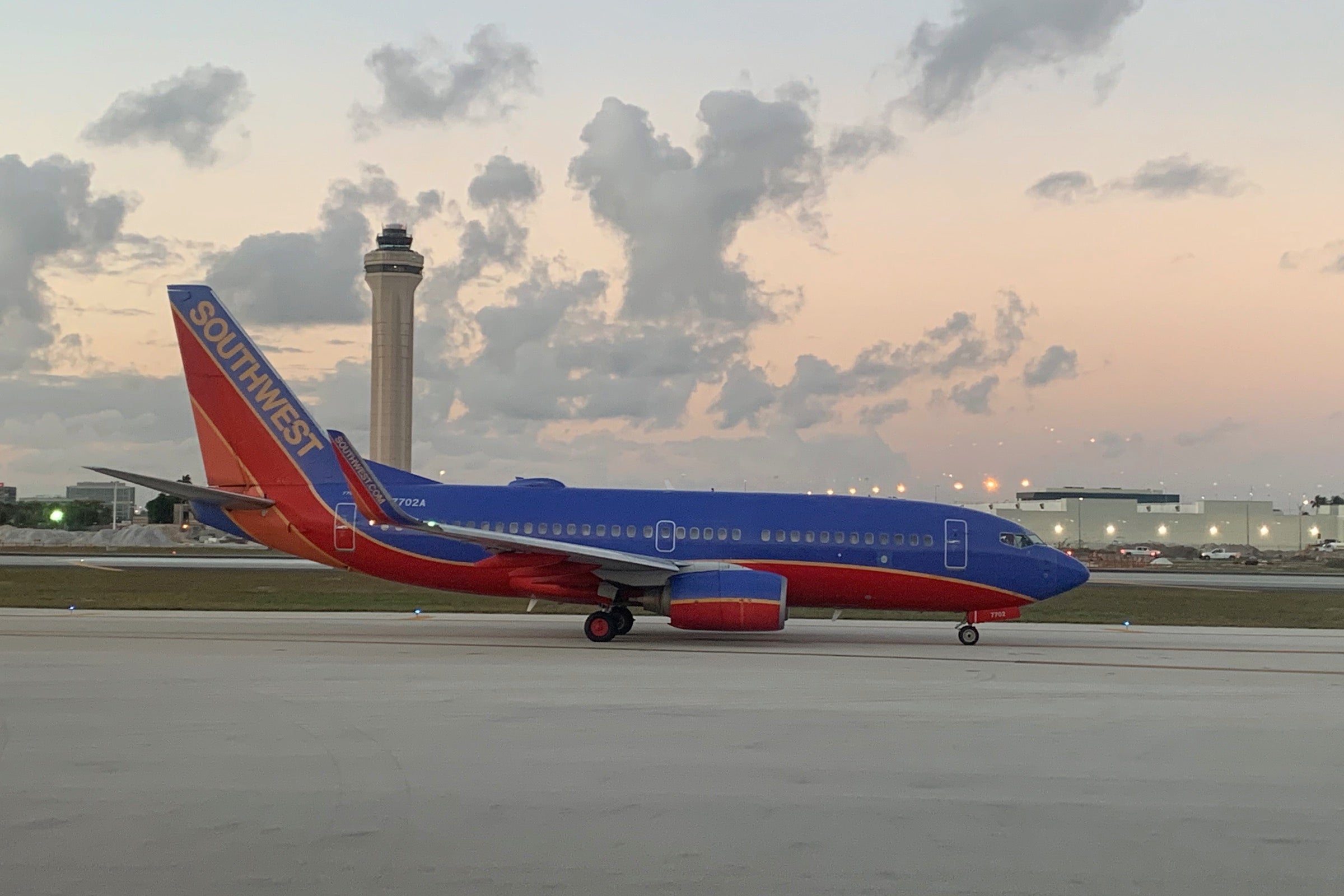 Southwest suffers operational meltdown as hundreds upon hundreds of flights canc..