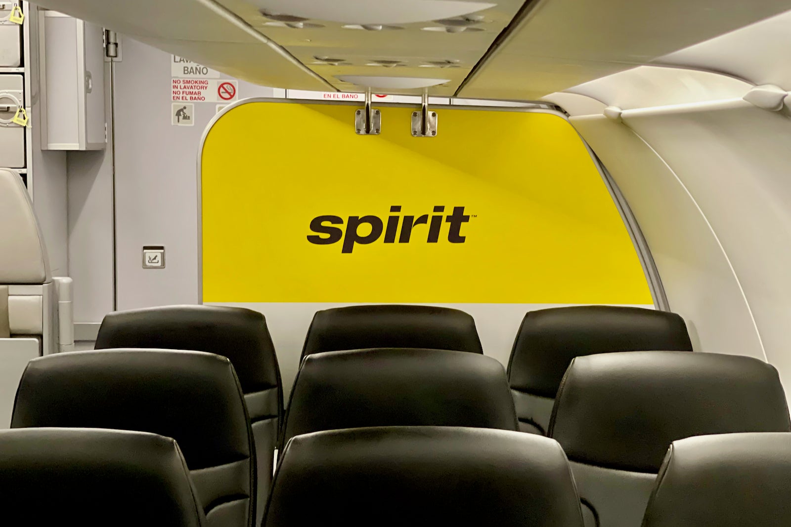 Spirit Airlines A321neo Big Front Seat Zach Griff - 6