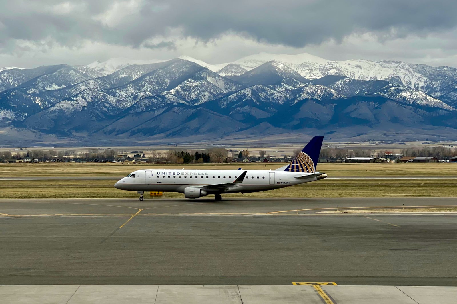 Here’s why United Airlines just added over 350,000 seats to its ...