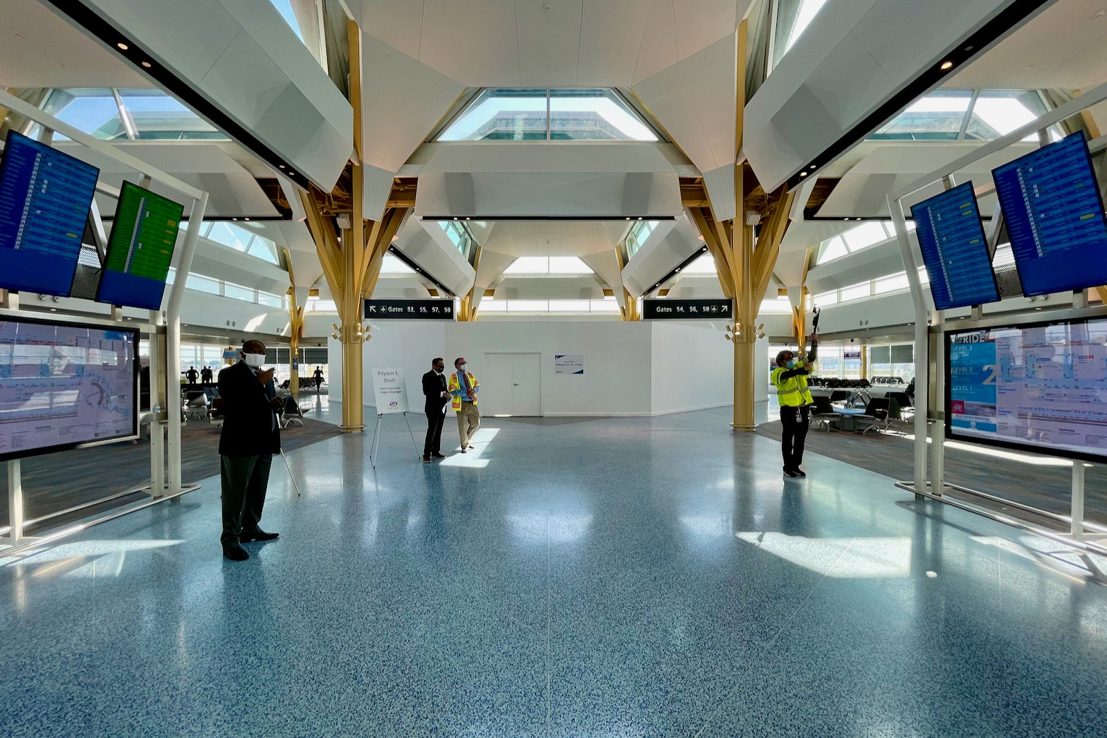 Reagan National Airport eyes 2021 for opening of a new 14-gate concourse -  The Washington Post