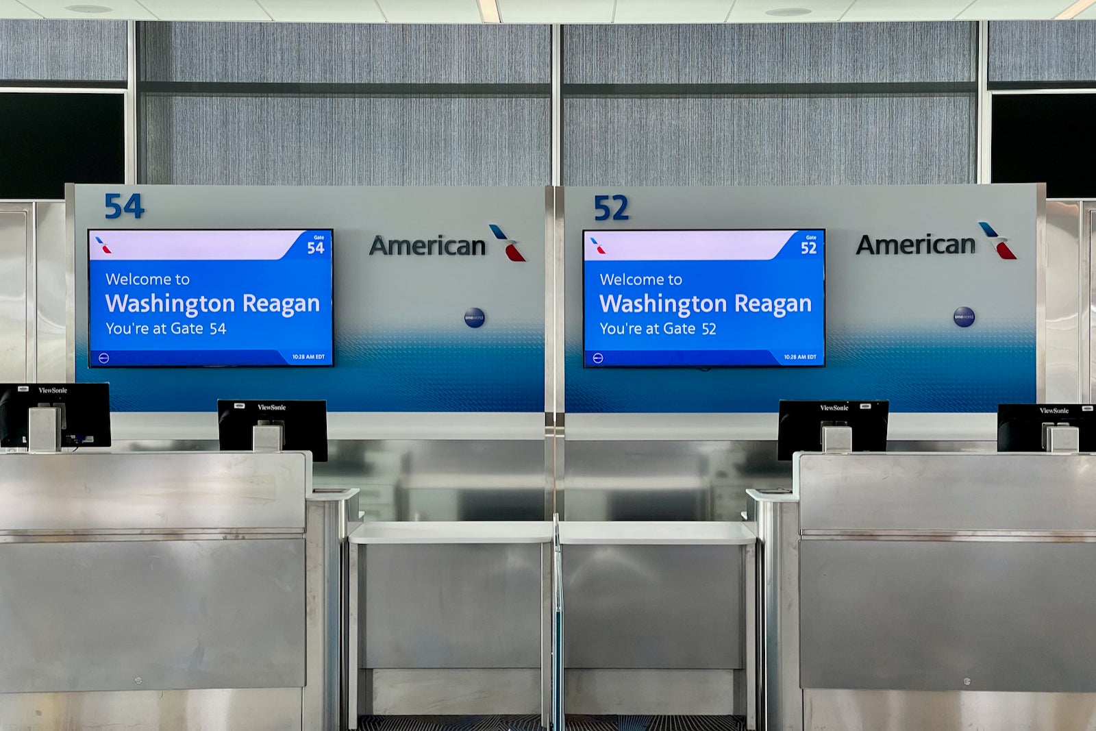 Farewell Gate 35X: American Airlines Welcomes Customers to a New