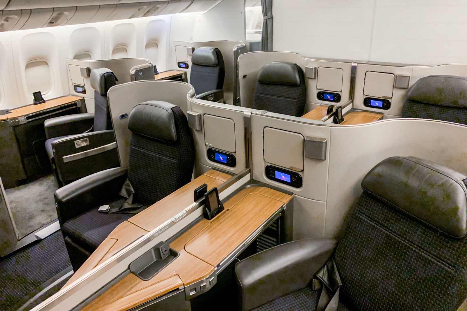 Four-cabin review: Putting American Airlines' Boeing 777-300ER to the ...