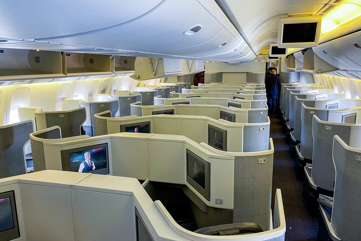 Four-cabin review: Putting American Airlines' Boeing 777-300ER to the ...