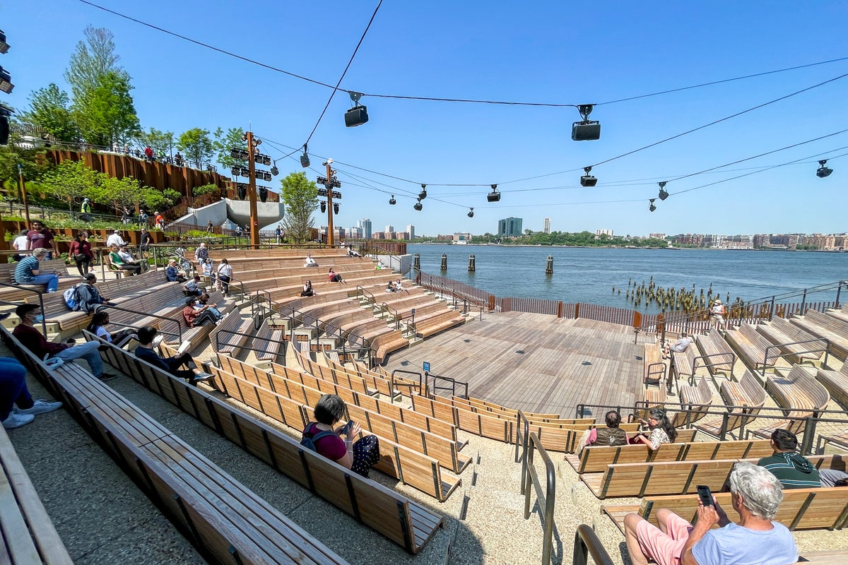 First look: New York City's much-anticipated 'floating' park - The ...