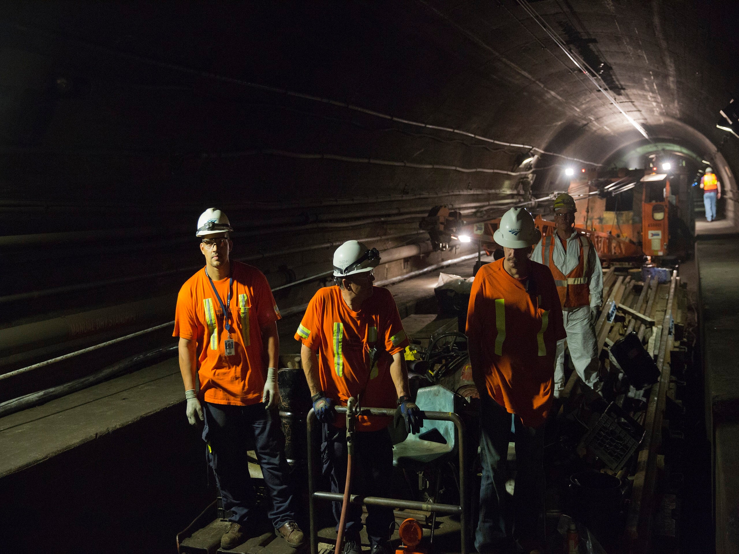 Delayed NYC Amtrak tunnel approved for federal funding - The Points Guy