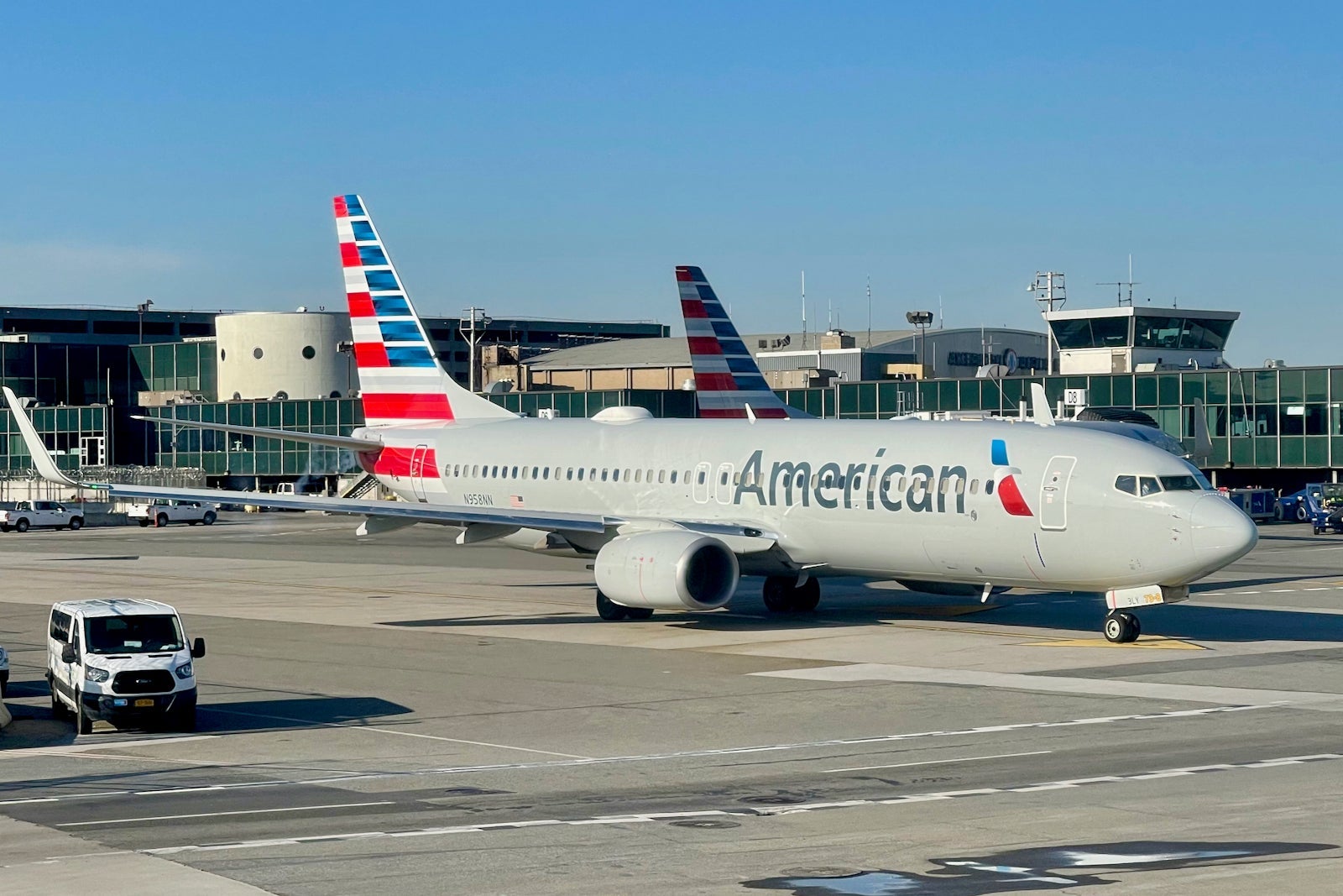 Now live American Airlines promo gives redeeming credits a new