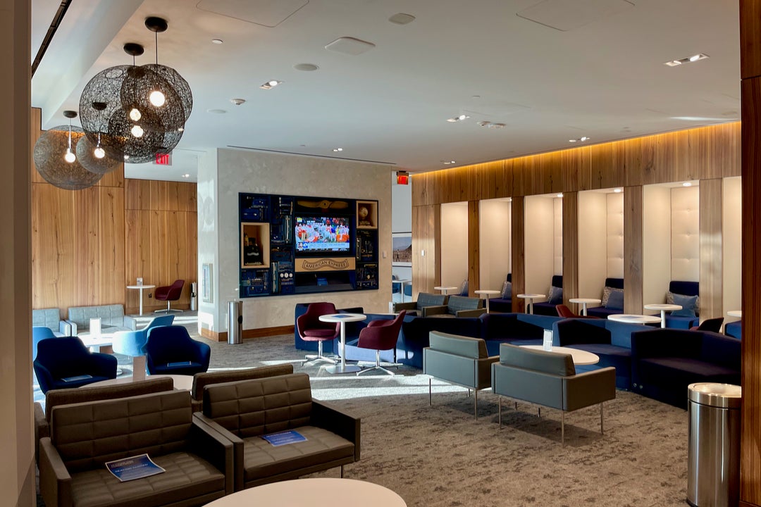 Review: Newly renovated and overhauled Amex Centurion Lounge in Las ...