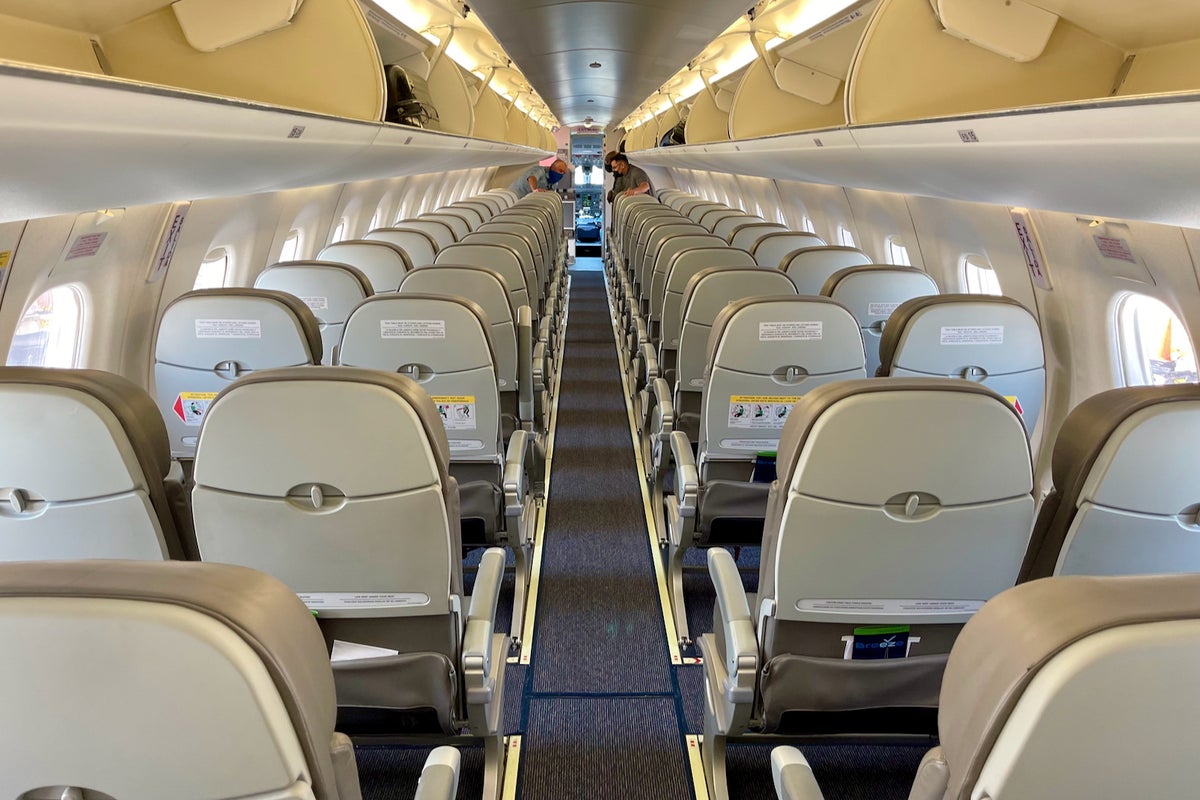 First look and where to sit when flying Breeze Airways’ Embraer 195