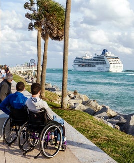 6 tips for going on a cruise as a wheelchair user