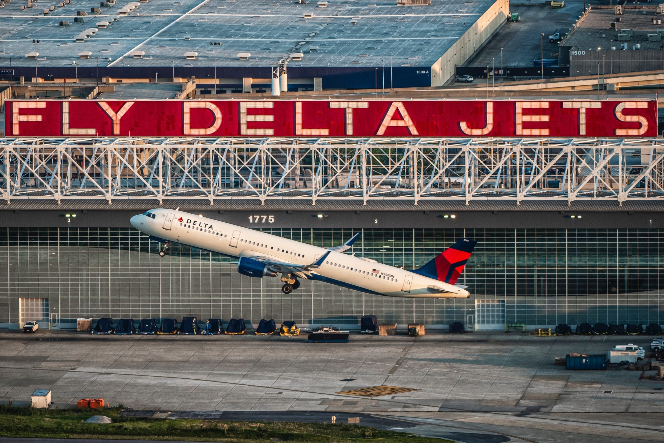 Delta A321 Takeoff Atlanta Fly Delta Jets