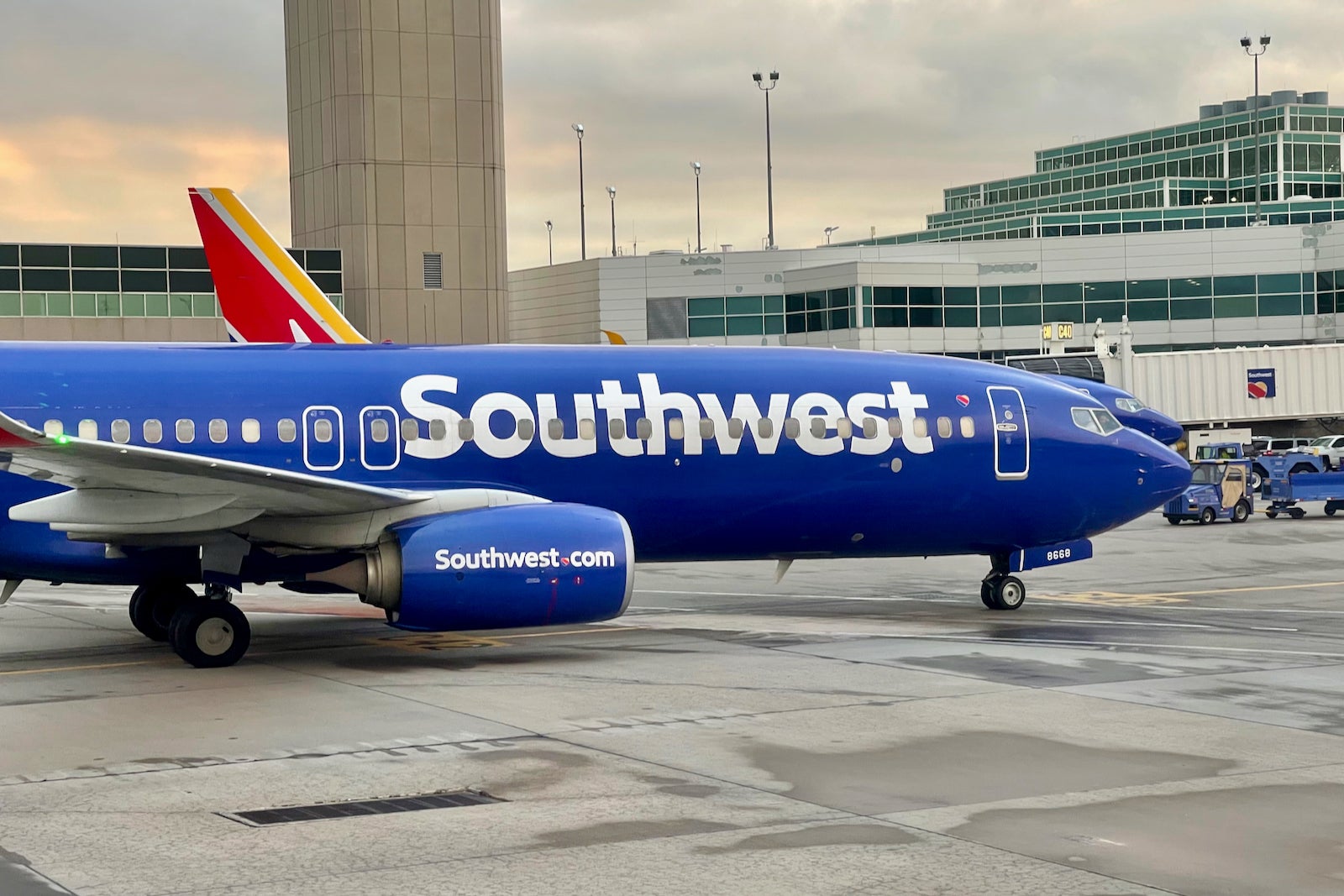 southwest airlines plane
